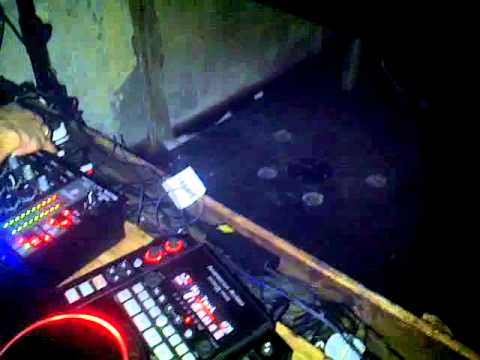 DJ TANZER ATAYÜN - TAKSİM LİVE PERFORMANCE 1 (HD)