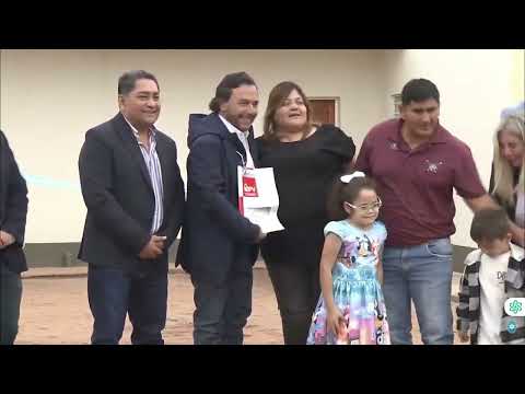 En Apolinario Saravia, el Gobernador encabezó la entrega de 40 viviendas