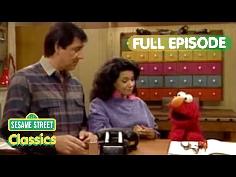 Maria & Luis get Engaged | Sesame Street Classics Full Episode