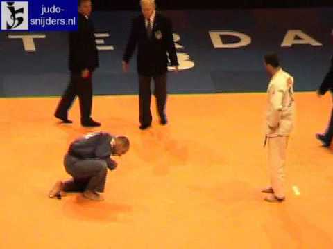 Judo 2009 Rotterdam: Brisson (FRA) - Sobirov (TJK) [-90kg].