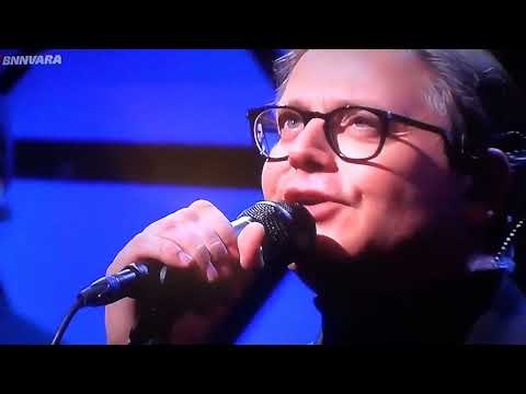 Guus Meeuwis - Ik geloof in geluk (Live@PAUW)[24-11-2017]