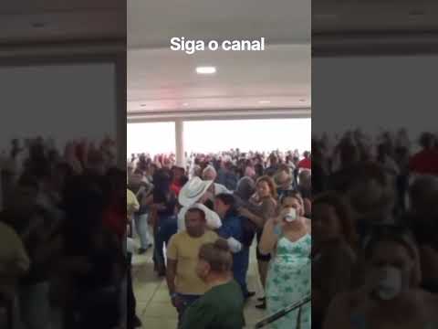 Minas Gerais: A energia do bailão mineiro contagia multidões pelo estado.