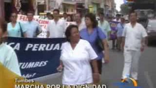preview picture of video 'En Tumbes, realizan marcha por la dignidad de los médicos'