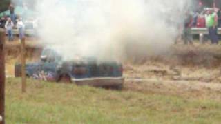 preview picture of video 'Yemassee Mud Truck Explodes'