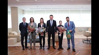 Президент встретился с победителями международных спортивных соревнований