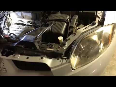 2006 Mitsubishi Eclipse 2.4 Exhaust Gasket Replacement.