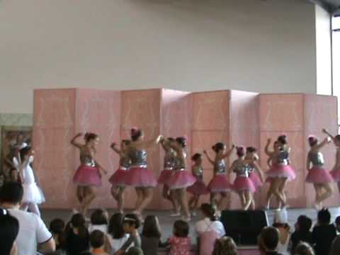 Trupa de dans "Arlechino"-spectacol de 1 iunie la Iulius Mall-"Morandi-Angels"