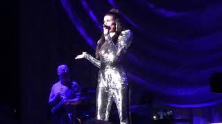 Idina Menzel talks about her rockstar fantasy @MSG and explains why it’s ok for her to curse!