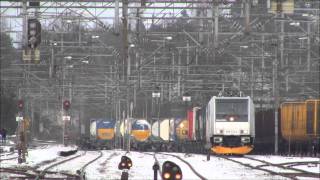 preview picture of video 'CargoNet 185 714-4 at Sarpsborg station and on the line'
