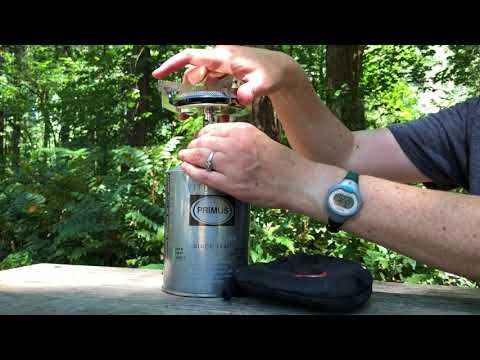 How to light and put together the Primus Classic Trail Stove.