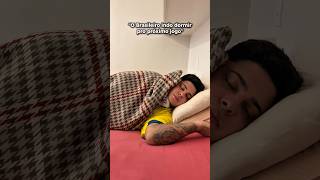 dormindo antes do jogo do Brasil #futebol #memes #humor