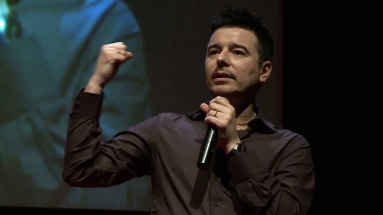 Ser feliz é poder ser você mesmo: Carlos Tufvesson at TEDxJardimBotânico