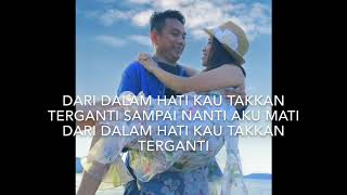 Download lagu Takkan Terganti - Kangen Band Cover By Sheryl Shazwani - Lirik mp3