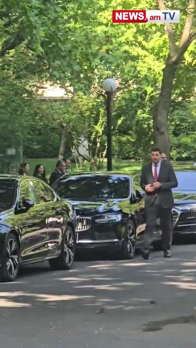 Փաշինյանը կառավարության ամբողջ կազմով, ոտքով եկավ ԱԺ