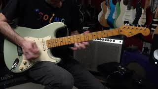 Download lagu Fender USA Stratocaster Yngwie Malmsteen 1988 mp3