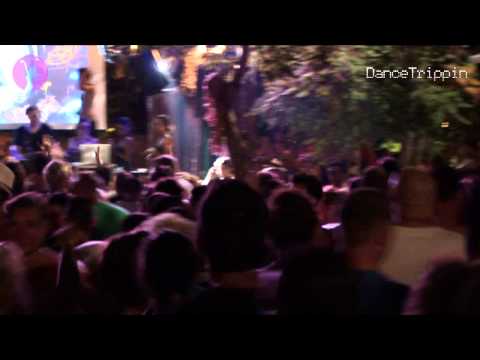 Sven Tasnadi & Juno6 - Mr Ray [played by Defex]