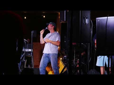 Mac DeMarco – Chamber of Reflection (World Tour Kickoff Live)