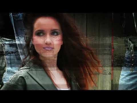 Top "Zem diviem karogiem" / Nacionālais teātris