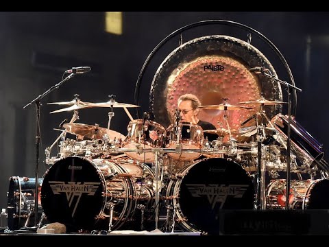 Alex Van Halen enhanced Drums "DROP DEAD LEGS and.."  the Last Show - Hollywood Bowl 10/04/15 - [HD]