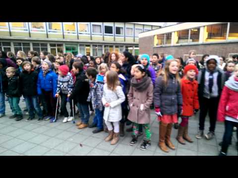 Voorleesdag in Heilig Hart & College Vondel Halle Het boekenbeestenlied
