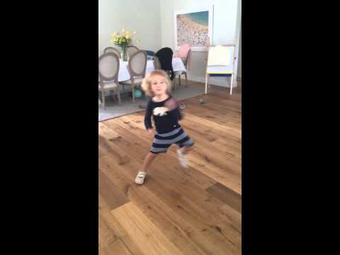 Eli gets down with the get down