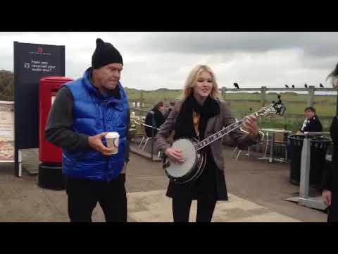Glen Campbell & Ashley Campbell sing Gentle on My Mind at Stonehenge 