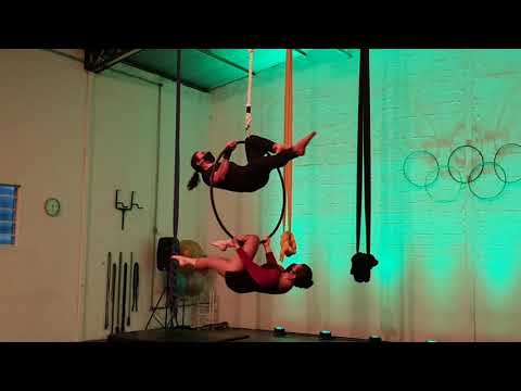 Ju e Le - Lira Dupla (Aerial Hoop Duo) - Sarau Eleve 2021