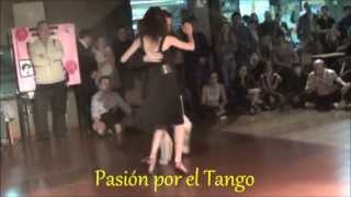 LUCILA BARDACH y MARCELO LAVERGATA bailando BAJO UN CIELO DE ESTRELLAS en la MILONGA DEL LOLA