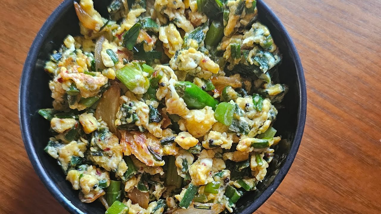 മുട്ട ചേർത്ത ഉള്ളി തണ്ട്  തോരൻ  #Spring Onion thoran with egg  #healthy  #tasty