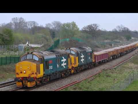 DRS 37402 + 37407 working 6Z37 at Hungerford Common 21/04/21