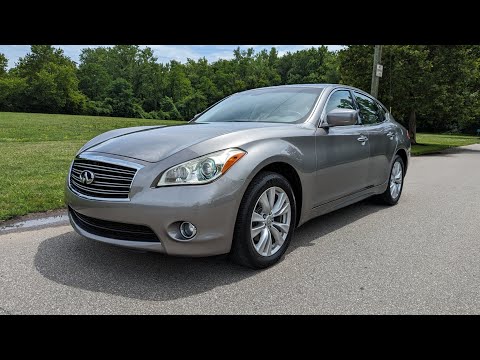 2011 INFINITI M37x Walk-Around