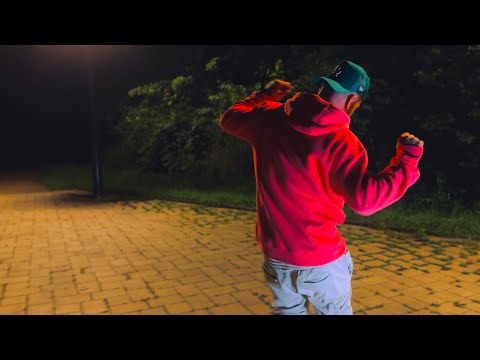 Kacper Pluta - EJ ZAWIJASZ ZE MNĄ? (Official video)