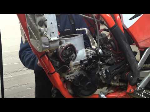 How-to do a KTM 250/300 Top End Rebuild