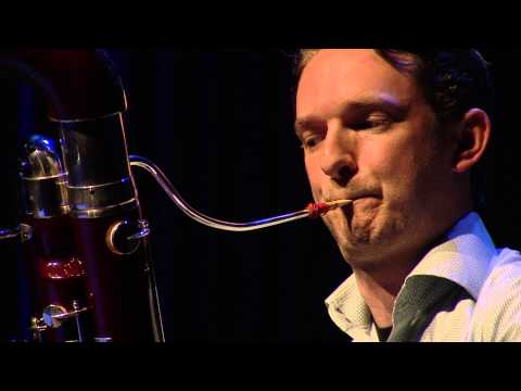 Erwin Schulhoff (1894-1942) Bassnachtigall (1922), First movement