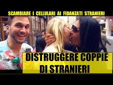 SCAMBIARE I CELLULARI ai Fidanzati STRANIERI - Giacomo Hawkman