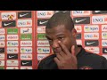 Denzel Dumfries blinkt uit bij Oranje: 'Ik voel me een gezegend mens'