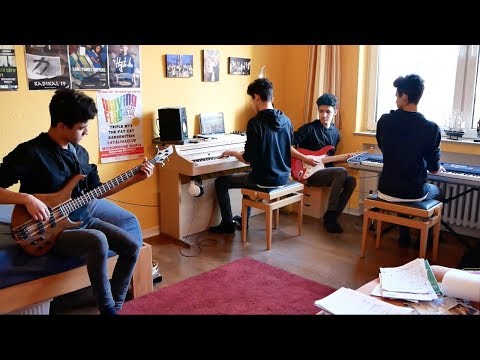 I cloned myself to play Jazz