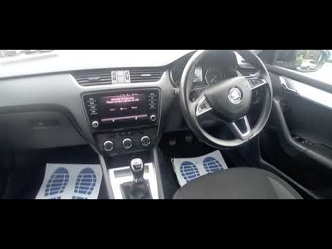 Skoda Octavia **LOW MILEAGE**AMBITION 1.0 TSI 115H - Image 2