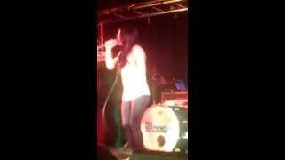 Maddigans Way To Start This Live