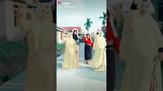 Download lagu Tik tok joget India emak2 bohay mp3
