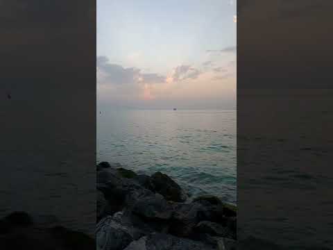 sunset beach dubai #shorts #sunsetbeach #jumairah #samandarmainkinaratu