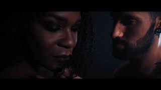 Bo* JOHNSON- The African QU-ING- "Sensuel.le"