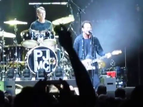 pearl jam live 2016 SETTING FORTH
