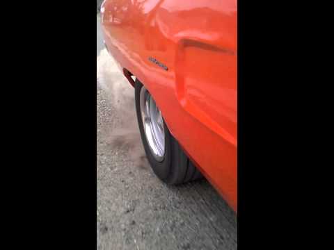 1970 Plymouth Roadrunner burnout