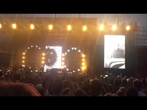 LUCIE - Intro + Rouháš se Bohům (Trnava 3.6.2017)