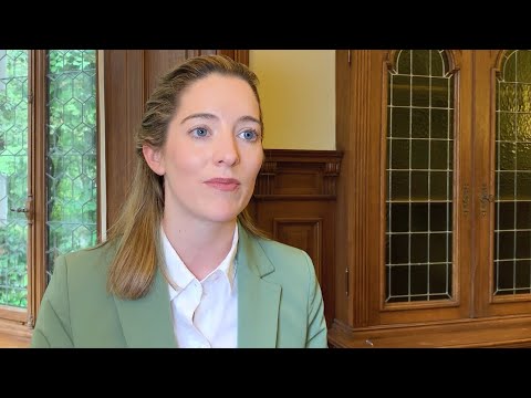 Ökonomin: "Trotz tiefer Inflation weitere Zinsschritte möglich"