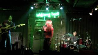 Lim poo 09 08 22 Sink Your Teeth Into That