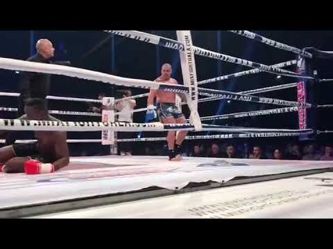 James mcsweeney knocks out Daniel Ilonga