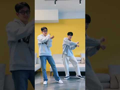 Jinyoung - Perfume Challenge with NCT Doyoung #GOT7 #Jinyoung #shorts #fyp