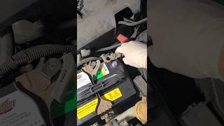 2017 Subaru Outback 3.6r Batter Change #subaru #subaruoutback #diy #doityourself